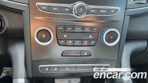 Renault-KoreaSamsung QM6 Quest 2.0 LPe LE 2WD 2024 года из Южной Кореи