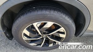 Renault-KoreaSamsung QM6 Quest 2.0 LPe LE 2WD 2024 года из Южной Кореи