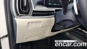 Kia Sorento HEV 1.6 2WD 2024 года из Южной Кореи