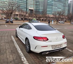 Mercedes-Benz C-Class C200 Coupe 2023 года из Южной Кореи