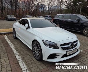 Mercedes-Benz C-Class C200 Coupe 2023 года из Южной Кореи