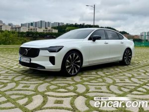 Volvo S90 B5 Ultra темный 2026 года из Южной Кореи