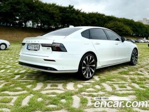 Volvo S90 B5 Ultra темный 2026 года из Южной Кореи