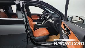 Mercedes-Benz GLC-Class GLC300 4MATIC Avantgarde 2025 года из Южной Кореи