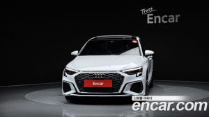 Audi A3 40 TFSI Premium 2023 года из Южной Кореи