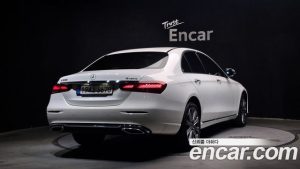 Mercedes-Benz E-Class E350 4MATIC Exclusive 2023 года из Южной Кореи