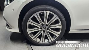 Mercedes-Benz E-Class E350 4MATIC Exclusive 2023 года из Южной Кореи