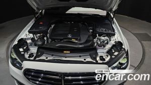 Mercedes-Benz E-Class E350 4MATIC Exclusive 2023 года из Южной Кореи