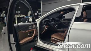 Mercedes-Benz E-Class E350 4MATIC Exclusive 2023 года из Южной Кореи