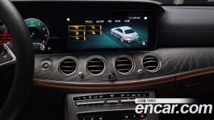Mercedes-Benz E-Class E350 4MATIC Exclusive 2023 года из Южной Кореи