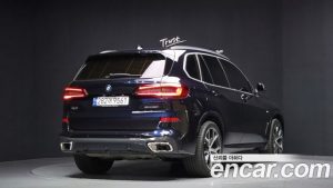 BMW X5 xDrive 40i M Sport 2023 года из Южной Кореи