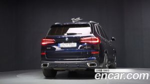 BMW X5 xDrive 40i M Sport 2023 года из Южной Кореи