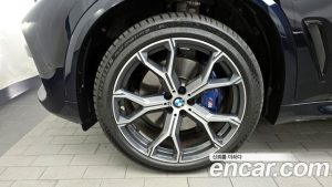 BMW X5 xDrive 40i M Sport 2023 года из Южной Кореи