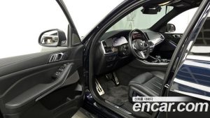 BMW X5 xDrive 40i M Sport 2023 года из Южной Кореи