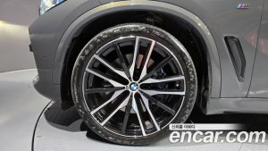 BMW X5 xDrive 40d M Sport Online Exclusive Edition 2023 года из Южной Кореи