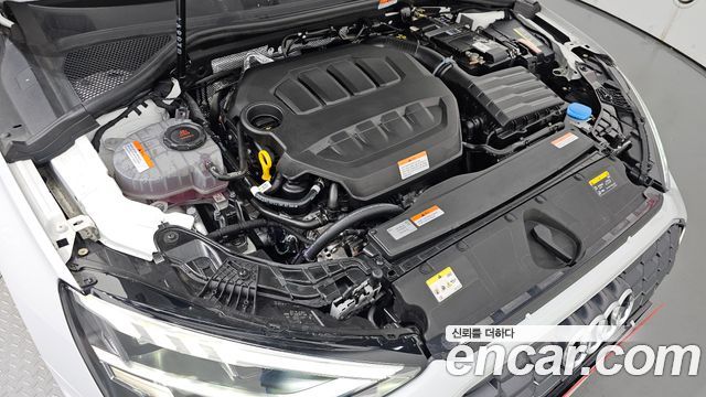 40484747_006.jpg Audi A3 40 TFSI Premium 2023 года из Южной Кореи