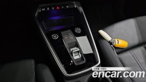 Audi A3 40 TFSI Premium 2023 года из Южной Кореи
