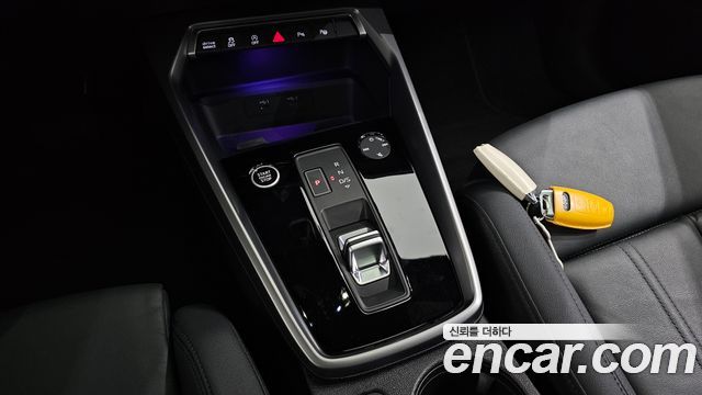 40484747_009.jpg Audi A3 40 TFSI Premium 2023 года из Южной Кореи