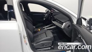 Audi A3 40 TFSI Premium 2023 года из Южной Кореи