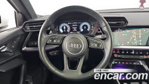 Audi A3 40 TFSI Premium 2023 года из Южной Кореи
