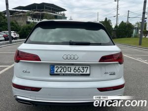 Audi Q5 45 TFSI 4WD Premium 2023 года из Южной Кореи