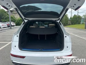Audi Q5 45 TFSI 4WD Premium 2023 года из Южной Кореи