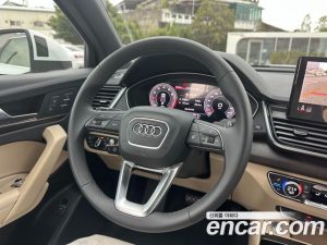 Audi Q5 45 TFSI 4WD Premium 2023 года из Южной Кореи