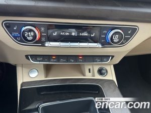 Audi Q5 45 TFSI 4WD Premium 2023 года из Южной Кореи