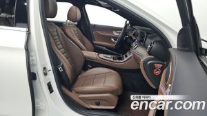 Mercedes-Benz E-Class E250 Exclusive 2023 года из Южной Кореи