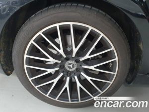 Mercedes-Benz S-Class S580L 4MATIC 2024 года из Южной Кореи