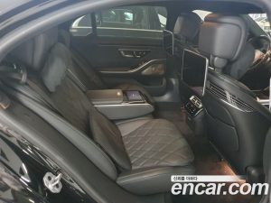 Mercedes-Benz S-Class S580L 4MATIC 2024 года из Южной Кореи