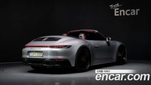 Porsche 911 CARRERA 4 GTS Cabriolet 2022 года из Южной Кореи