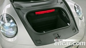 Porsche 911 CARRERA 4 GTS Cabriolet 2022 года из Южной Кореи