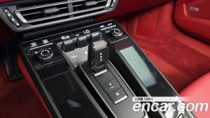 Porsche 911 CARRERA 4 GTS Cabriolet 2022 года из Южной Кореи