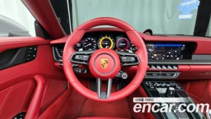 Porsche 911 CARRERA 4 GTS Cabriolet 2022 года из Южной Кореи