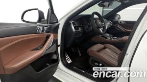 BMW X6 xDrive40i M Sport 2023 года из Южной Кореи