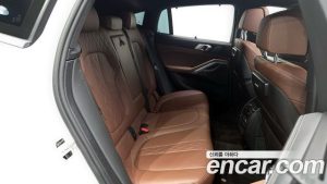 BMW X6 xDrive40i M Sport 2023 года из Южной Кореи
