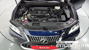 Lexus ES Luxury Plus 2023 года из Южной Кореи