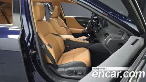 Lexus ES Luxury Plus 2023 года из Южной Кореи
