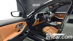 Lexus ES Luxury Plus 2023 года из Южной Кореи
