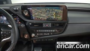 Lexus ES Luxury Plus 2023 года из Южной Кореи