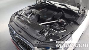 BMW 5-Series 520i M Sport 2024 года из Южной Кореи