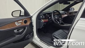 Mercedes-Benz E-Class E250 Exclusive 2023 года из Южной Кореи