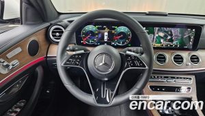 Mercedes-Benz E-Class E250 Exclusive 2023 года из Южной Кореи