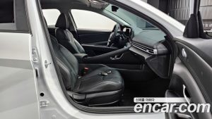 Hyundai AVANTE 1.6 2024 года из Южной Кореи