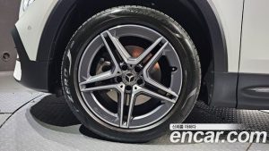 Mercedes-Benz GLB-Class GLB250 4MATIC 2023 года из Южной Кореи