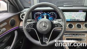 Mercedes-Benz E-Class E250 Exclusive 2023 года из Южной Кореи