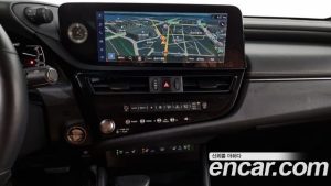 Lexus ES Luxury Plus 2025 года из Южной Кореи