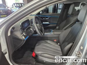 Mercedes-Benz E-Class E200 Avantgarde 2025 года из Южной Кореи