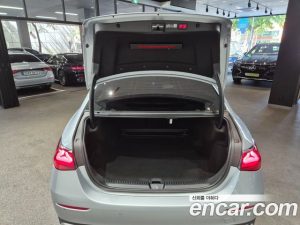 Mercedes-Benz E-Class E200 Avantgarde 2025 года из Южной Кореи